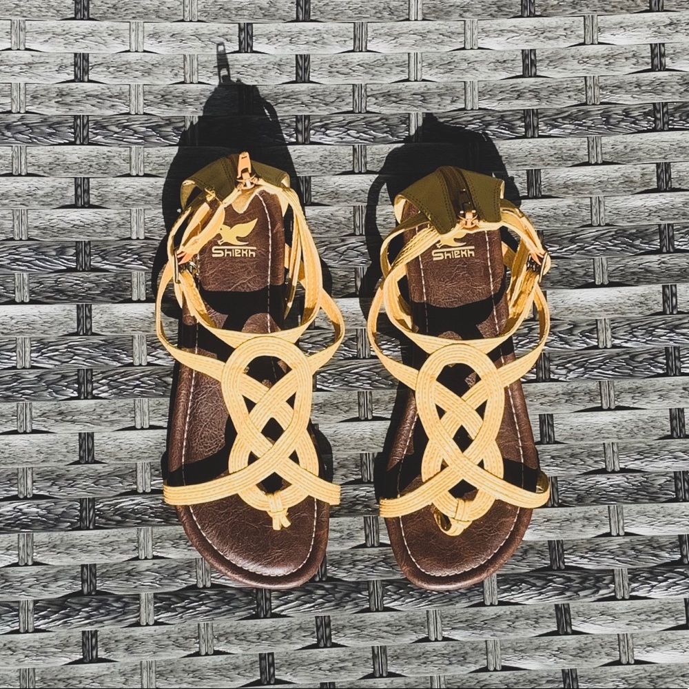 Sheik | Detailed Sandals